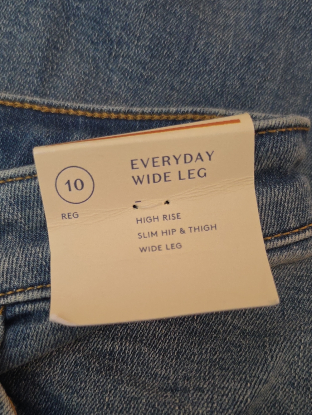 Universal Thread High-Rise Everyday Wide Leg High-Rise Slim Hip and Thigh 10 - Picture 4 of 7